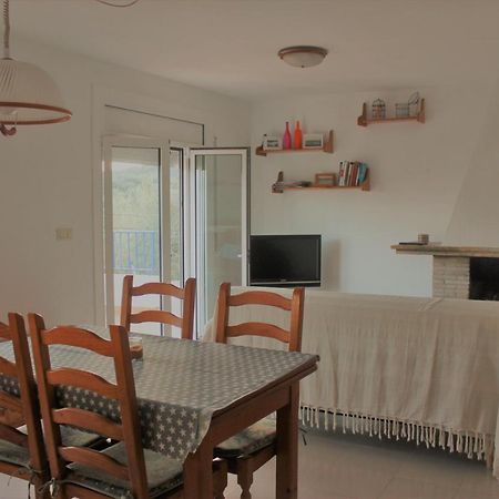 Apartament Amb Terrassa I Parking Llanca Luaran gambar