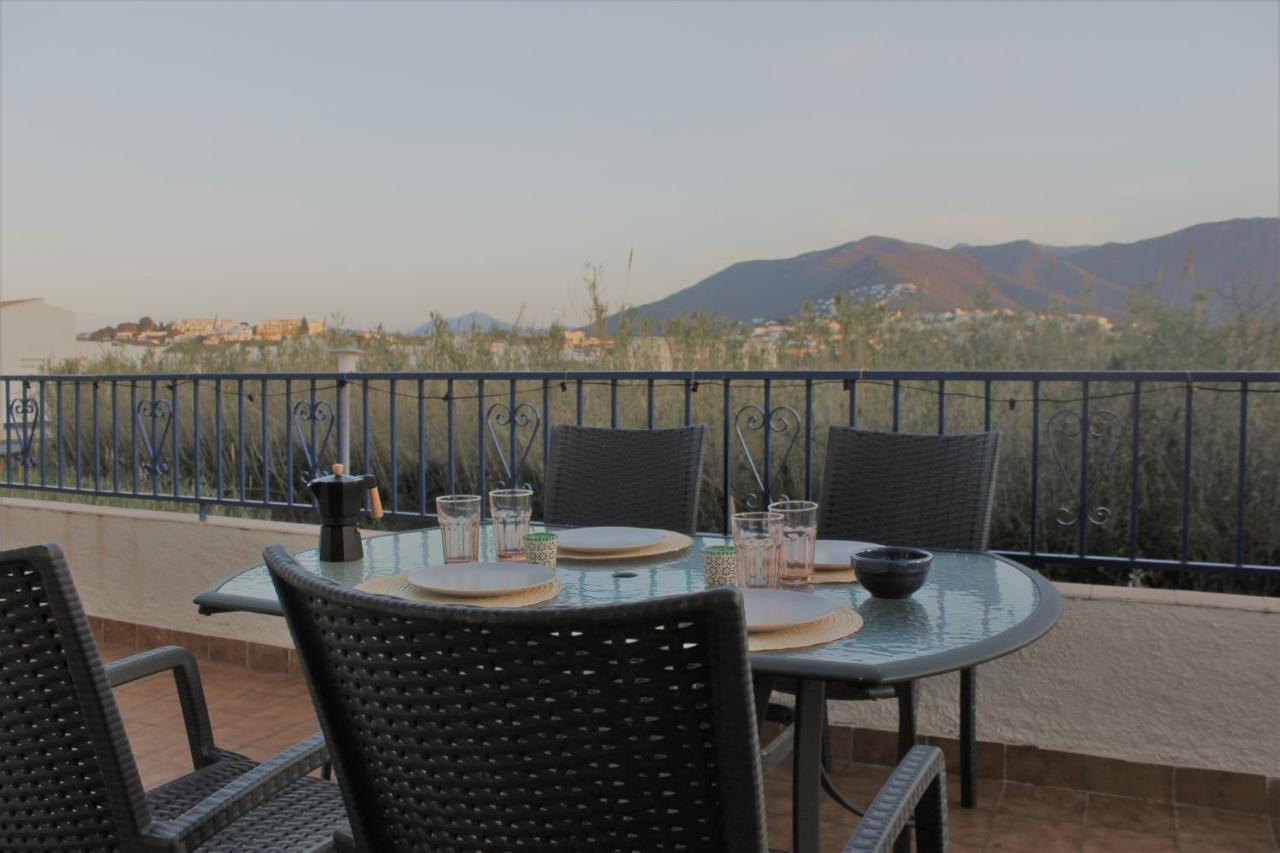 Apartament Amb Terrassa I Parking Llanca Luaran gambar